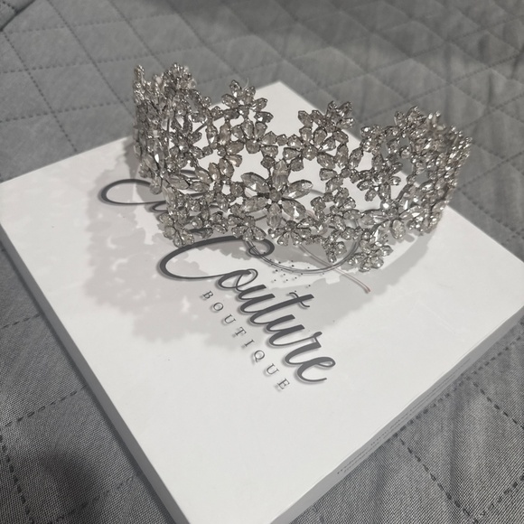 Tiara wedding - Picture 3 of 4